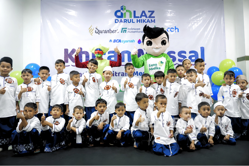 Khitanan Massal LAZ Darul Hikam